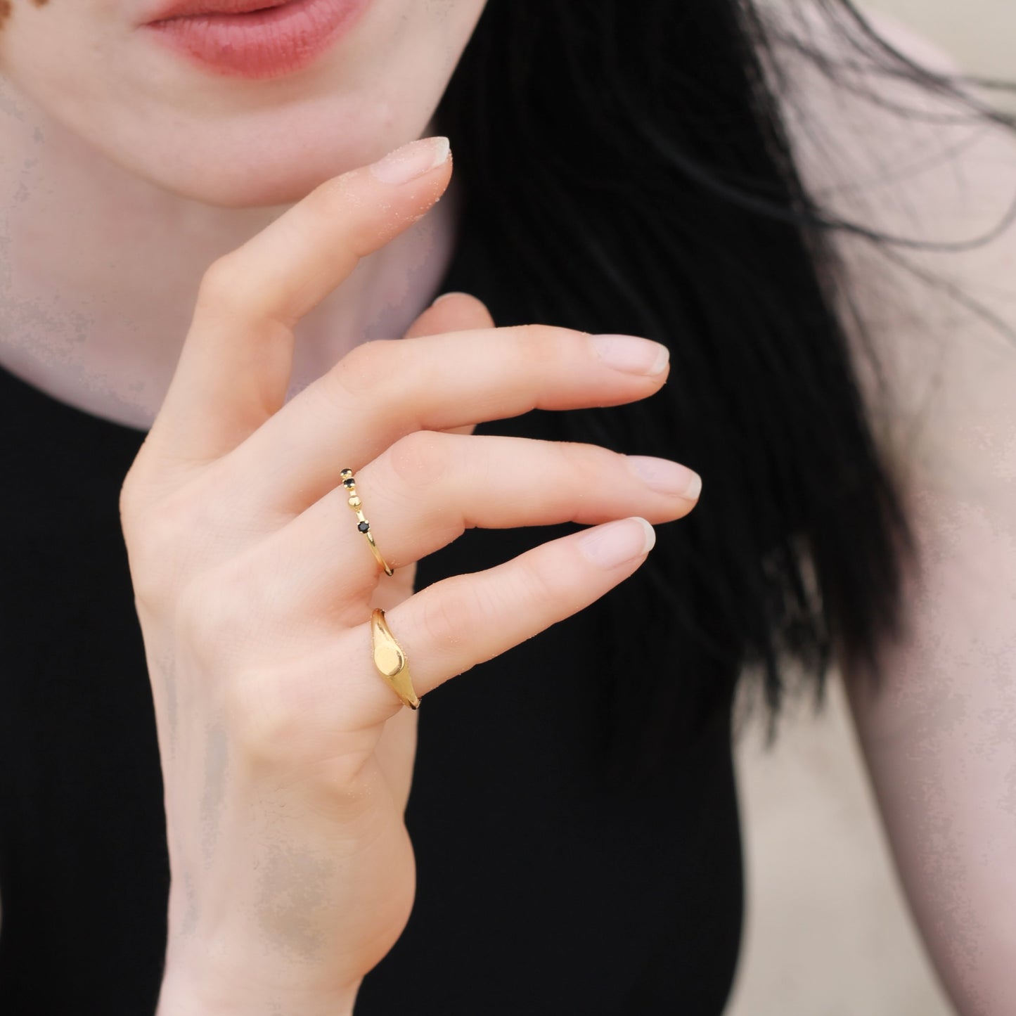 Mila signet ring