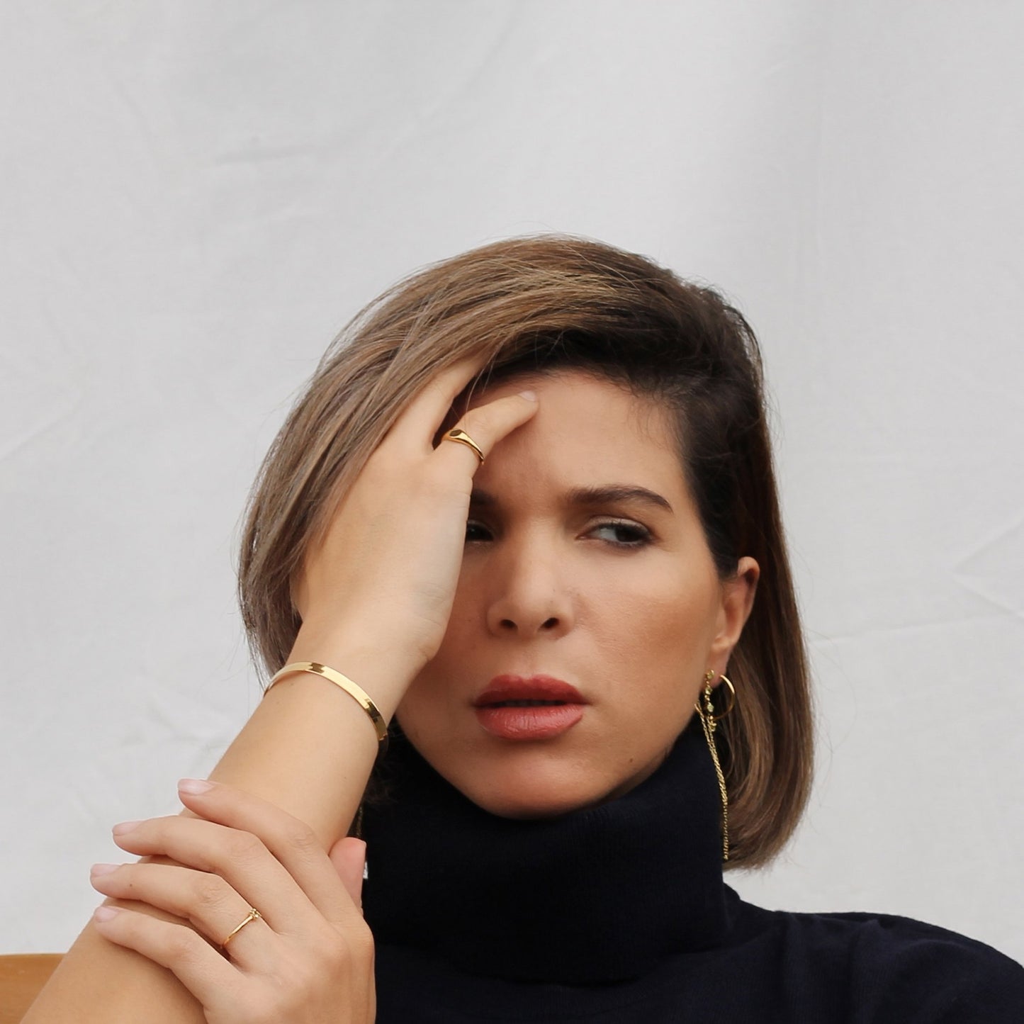 Irem peridot hoops